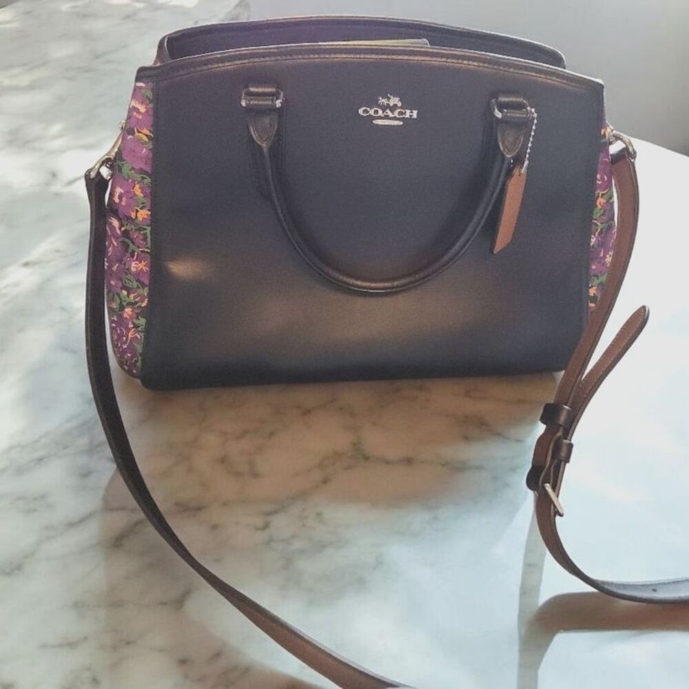 COACH Purple Floral Rose Meadow Margot Black Leather F57630 Retails $399 EUC